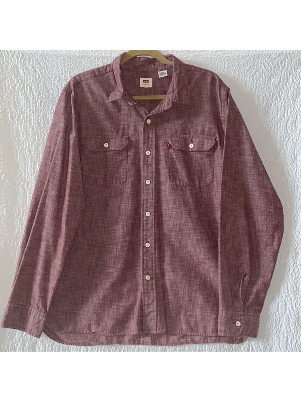Levis Classic Long Sleeve Button Down Shirt